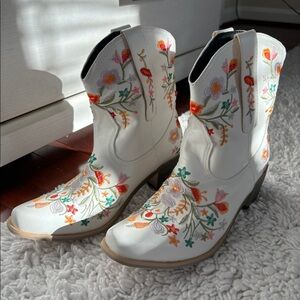 White Floral Cowboy Boots